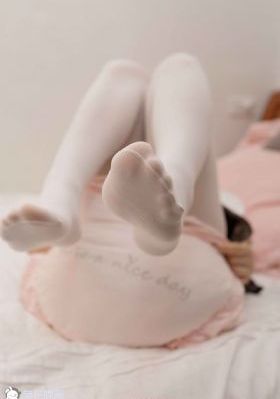 岳的肥白大泬张开_TS免费国语在线观看