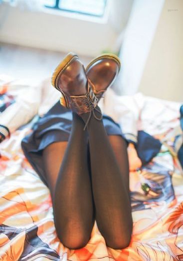 偷窥50个美女撒尿_枪版视频高清在线观看