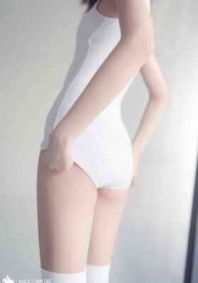 客厅ying乱亲女高H小雪_全集无删减在线完整观看