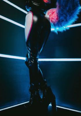 女主从小被啪到大h_高清免费全集免费观看