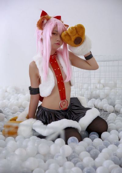 大白屁股一区二区视频_高清字幕成人在线观看免费