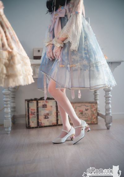 明星裸体图无码视频_国语中字在线观看高清