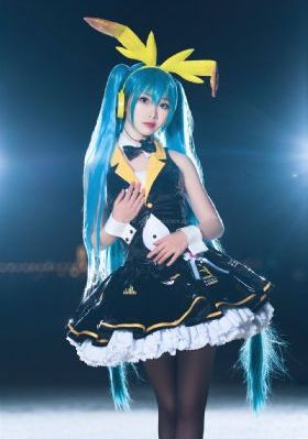 一脸嫌弃表情的妹子给你看胖次_视频大全手机免费观看完整