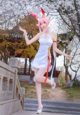 帝王绿翡翠手镯多少钱一只_免费韩剧超清免费观看